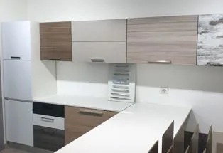 GROUP FIVE-Showroom
