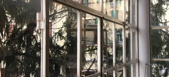 È possibile chiudere la veranda o il balcone senza permessi?